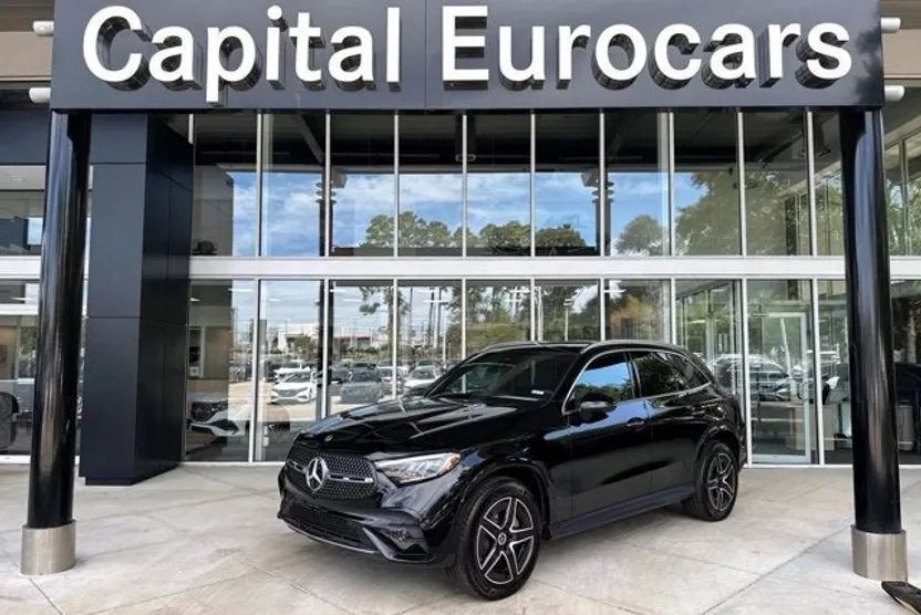2026 Mercedes Benz GLC 300 photo 1