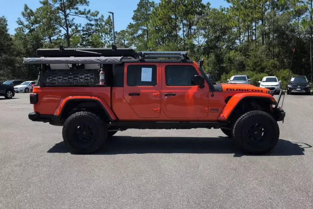 2020 Jeep Gladiator Rubicon photo 1