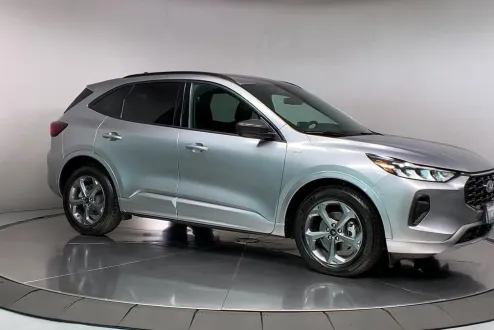 2024 Ford Escape ST-Line photo 2