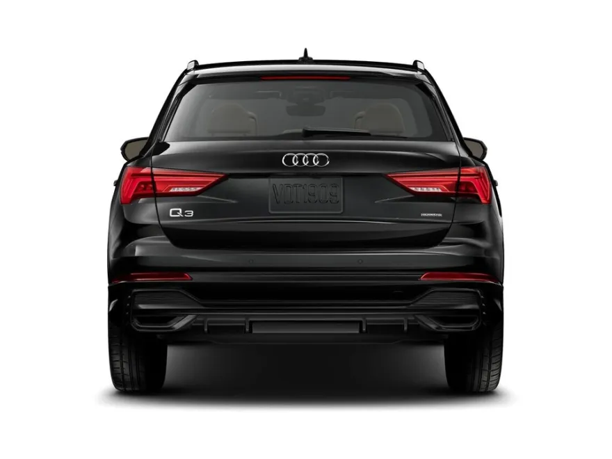 2025 Audi Q3 S line Premium Plus photo 4
