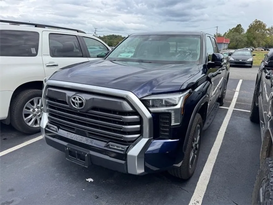 2022 Toyota Tundra Limited photo 1