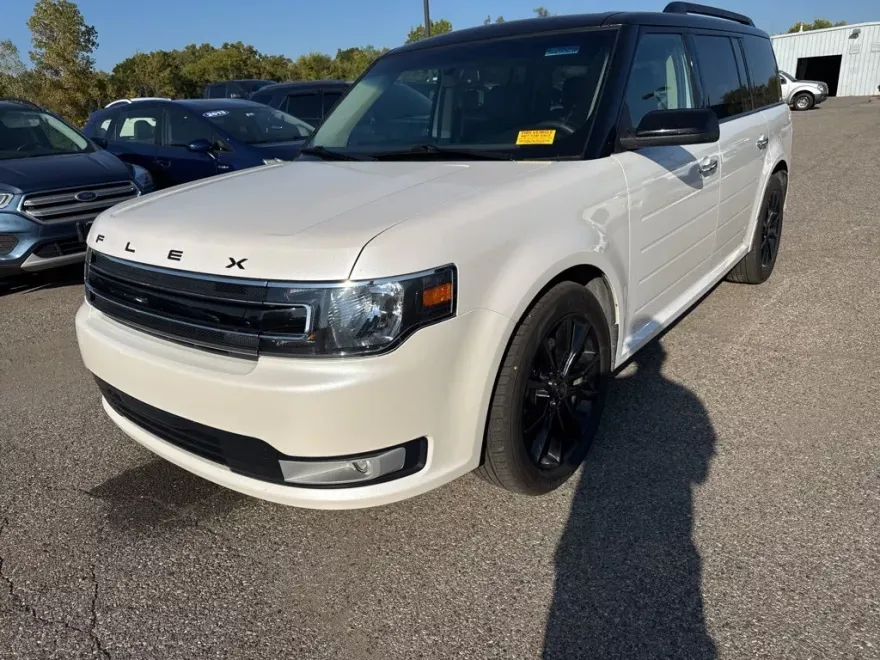 2019 Ford Flex SEL photo 1