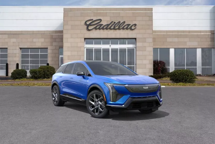 2025 Cadillac Optiq Luxury photo 1