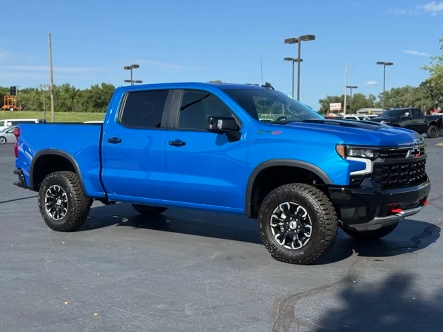 2026 Chevrolet Silverado 1500 ZR2 photo 1