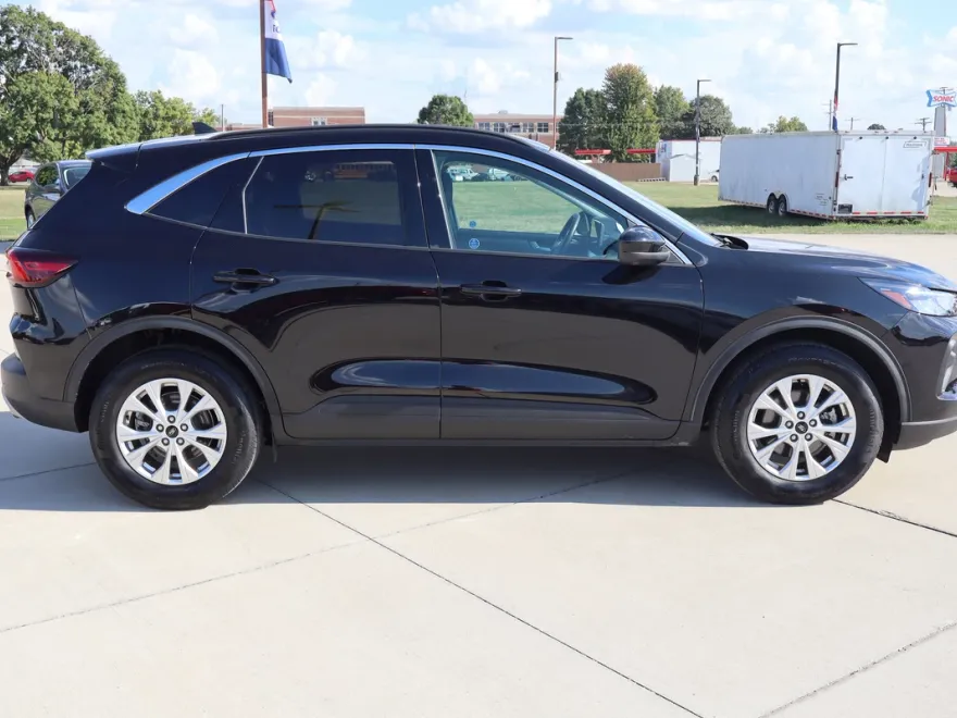 2023 Ford Escape Active photo 1