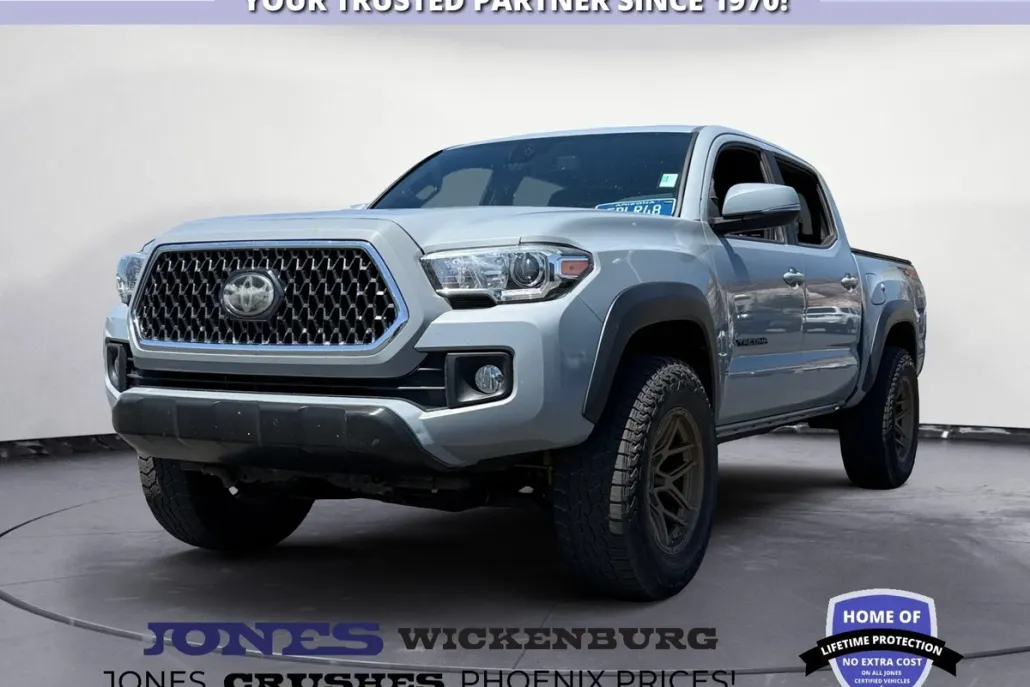 2019 Toyota Tacoma TRD Off-Road V6 photo 1