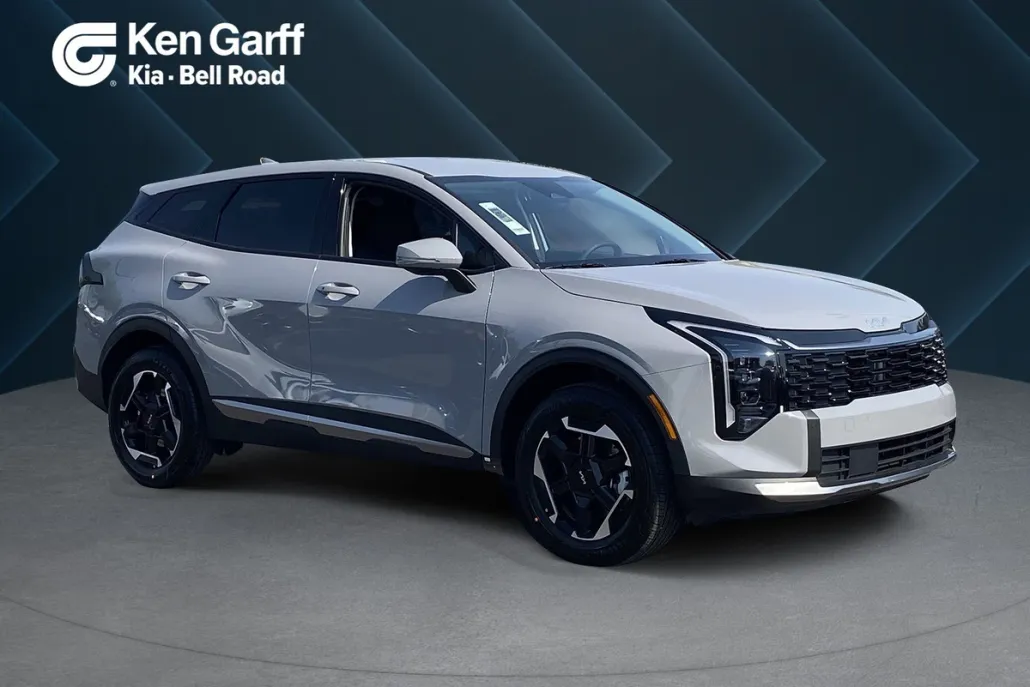 2026 Kia Sportage Hybrid S photo 1