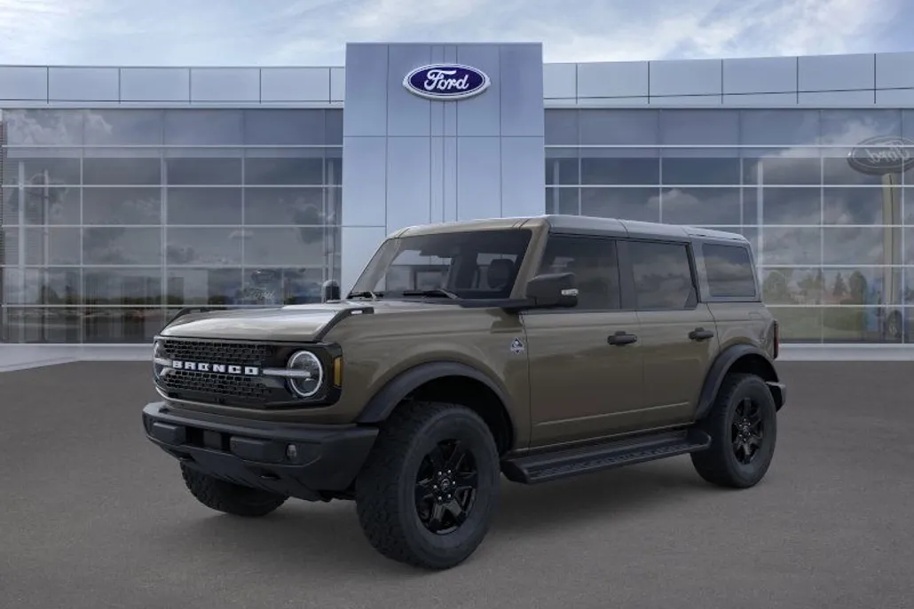 2025 Ford Bronco Outer Banks photo 1