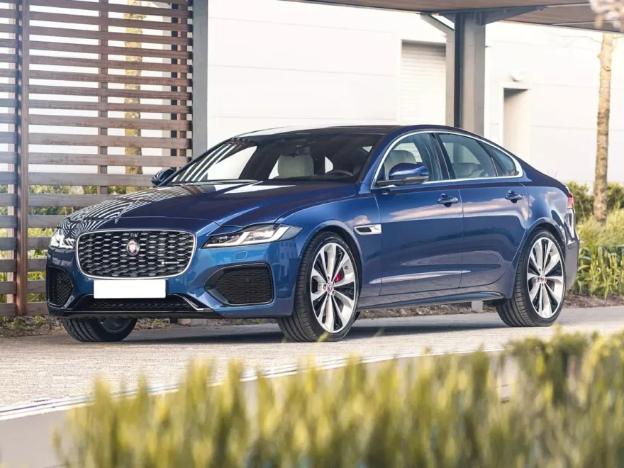 2021 Jaguar XF SE photo 1