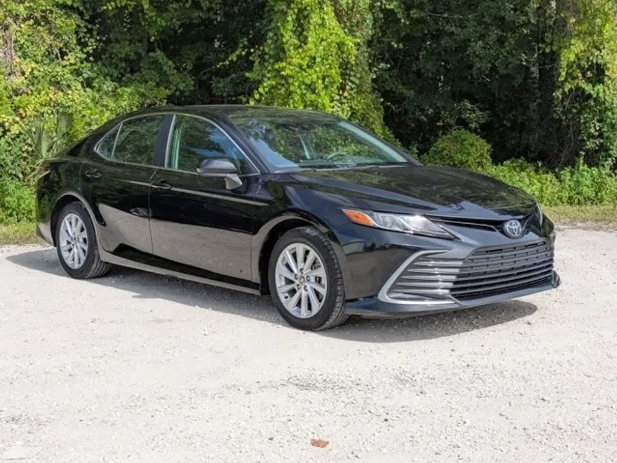 2024 Toyota Camry LE photo 1