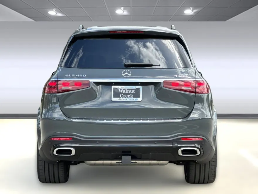 2025 Mercedes Benz GLS 450 4MATIC photo 1