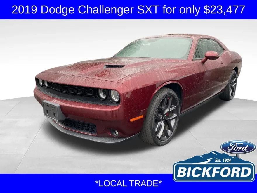 2019 Dodge Challenger SXT photo 1