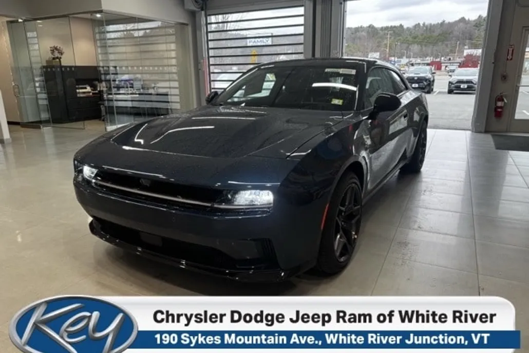 2024 Dodge Charger R/T photo 1