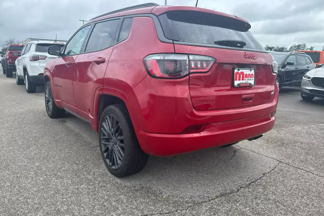 2022 Jeep Compass Limited photo 1