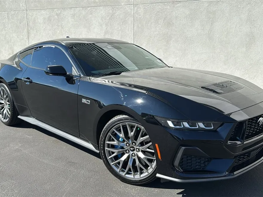 2024 Ford Mustang GT Premium photo 1