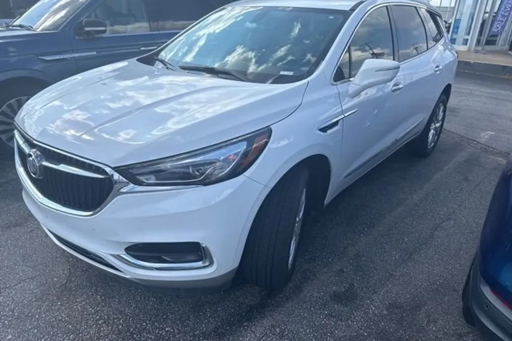 2021 Buick Enclave Essence photo 1