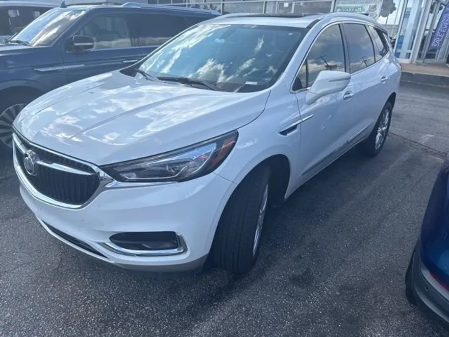 2021 Buick Enclave Essence photo 1