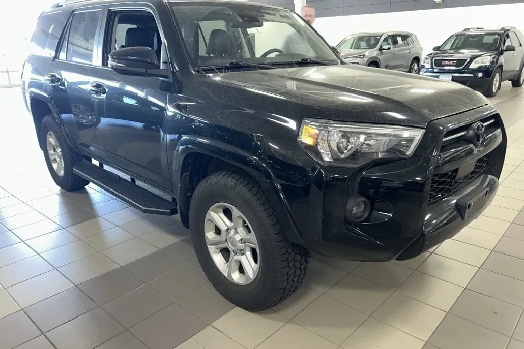 2021 Toyota 4Runner SR5 Premium photo 1