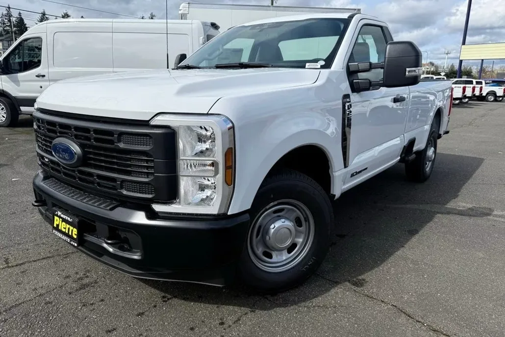 2025 Ford F-250 photo 1