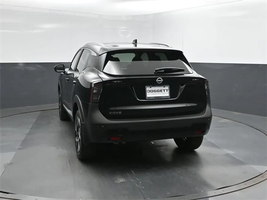 2026 Nissan Kicks SV photo 1