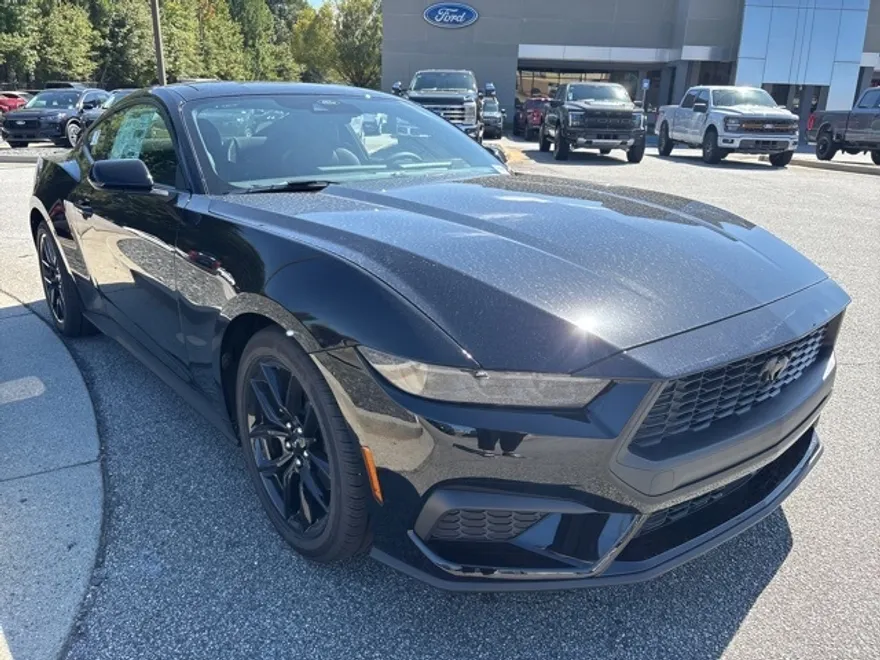 2025 Ford Mustang EcoBoost photo 1