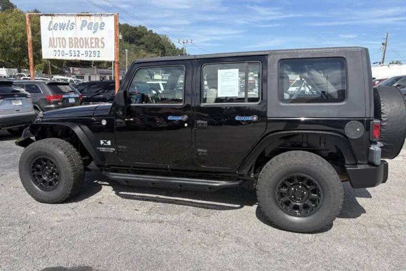 2009 Jeep Wrangler Unlimited X photo 1