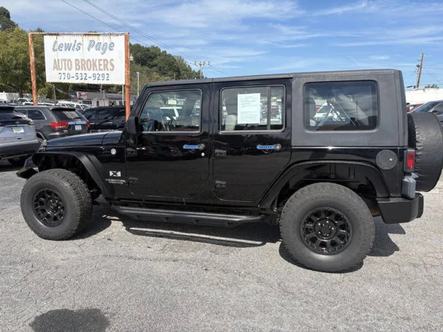 2009 Jeep Wrangler Unlimited X photo 1