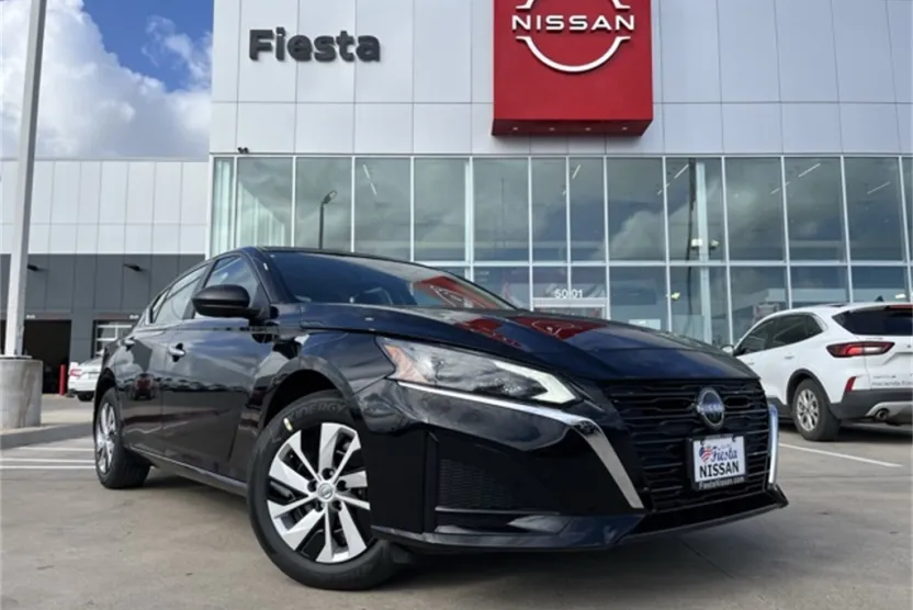 2025 Nissan Altima 2.5 S photo 1