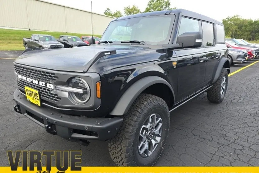 2024 Ford Bronco Badlands photo 1