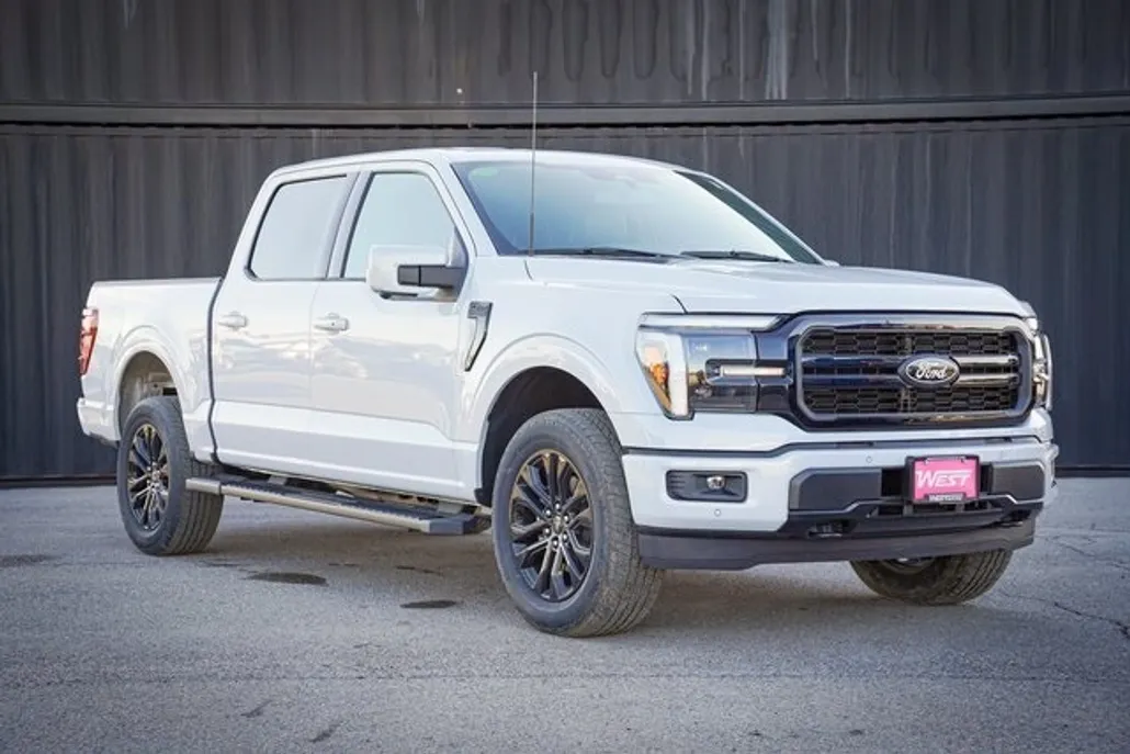 2025 Ford F-150 Lariat photo 1