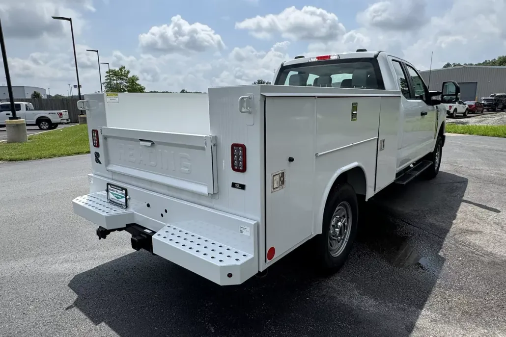 2025 Ford F-250 photo 1