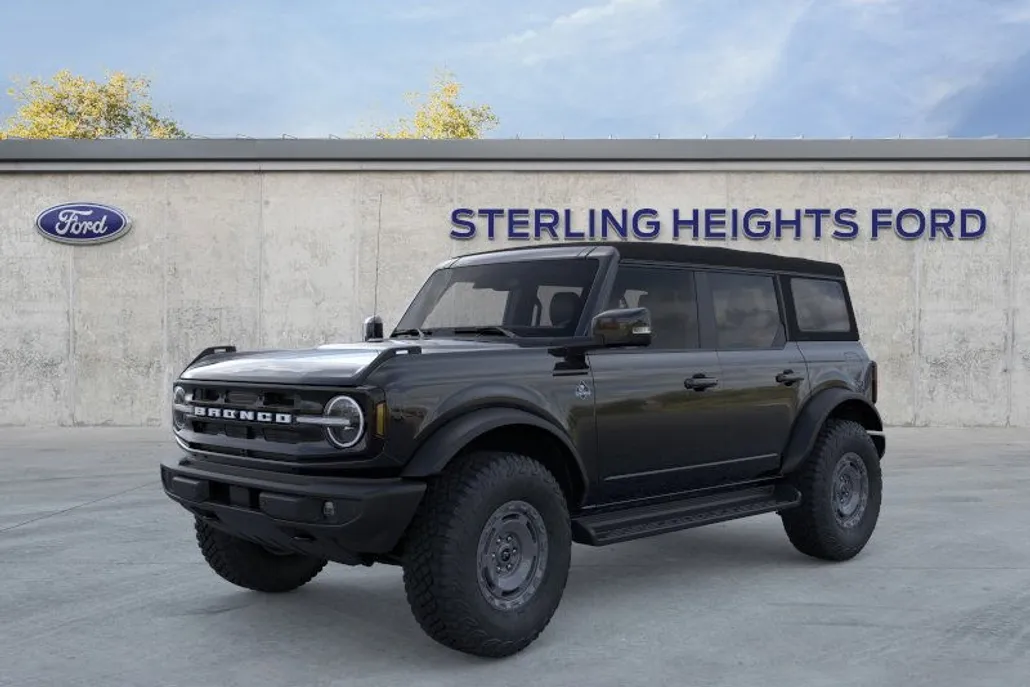 2025 Ford Bronco Outer Banks photo 1