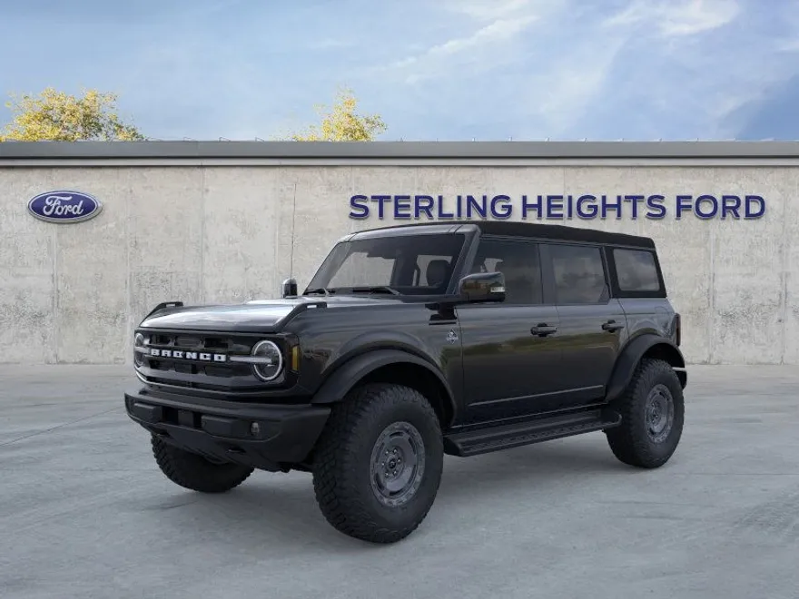 2025 Ford Bronco Outer Banks photo 1