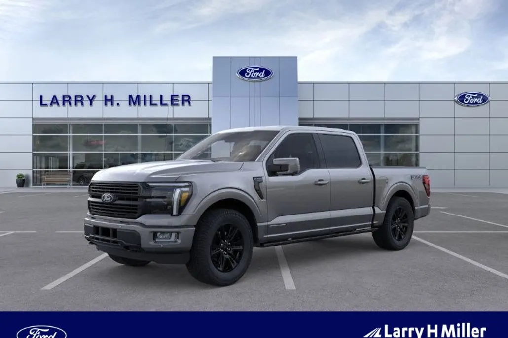 2025 Ford F-150 Platinum photo 1