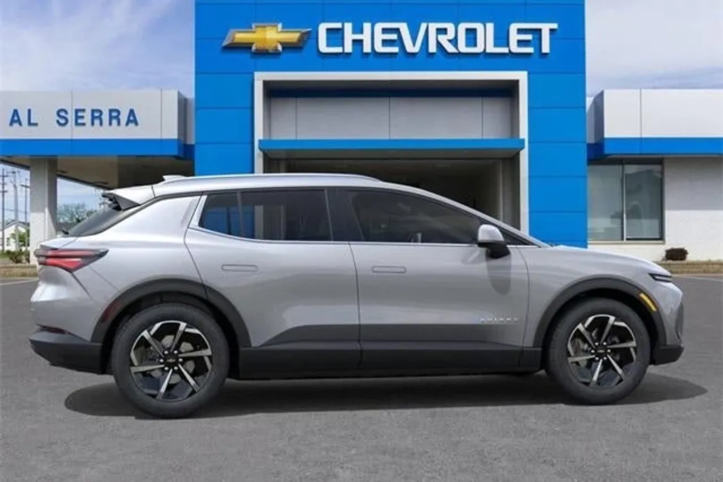 2026 Chevrolet Equinox EV 1LT photo 1