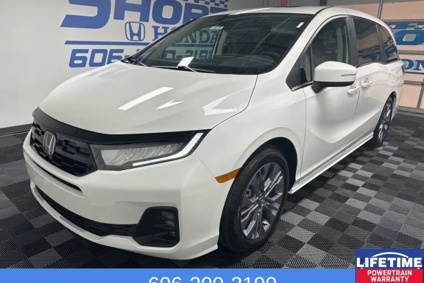 2026 Honda Odyssey Touring photo 1