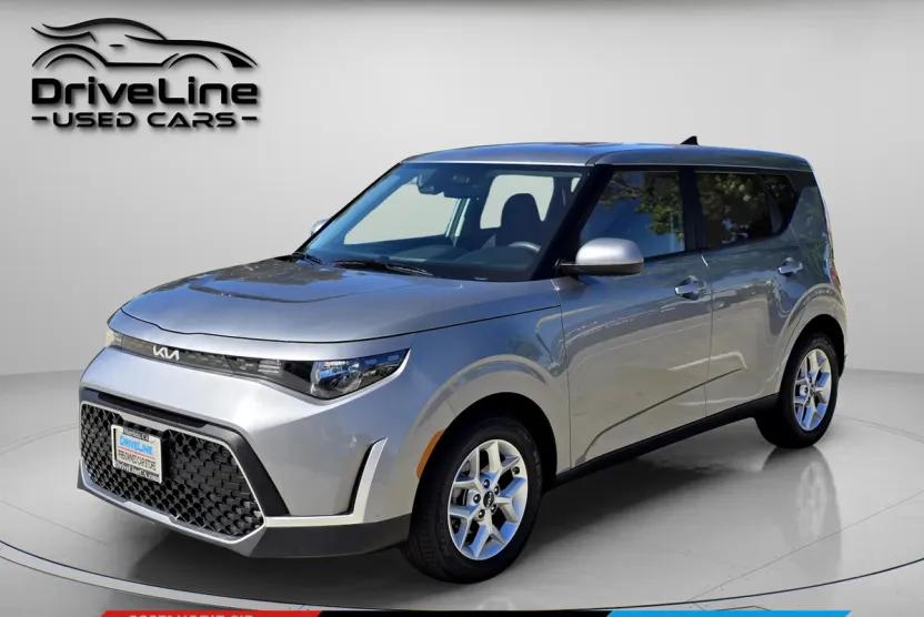 2024 Kia Soul LX S photo 1