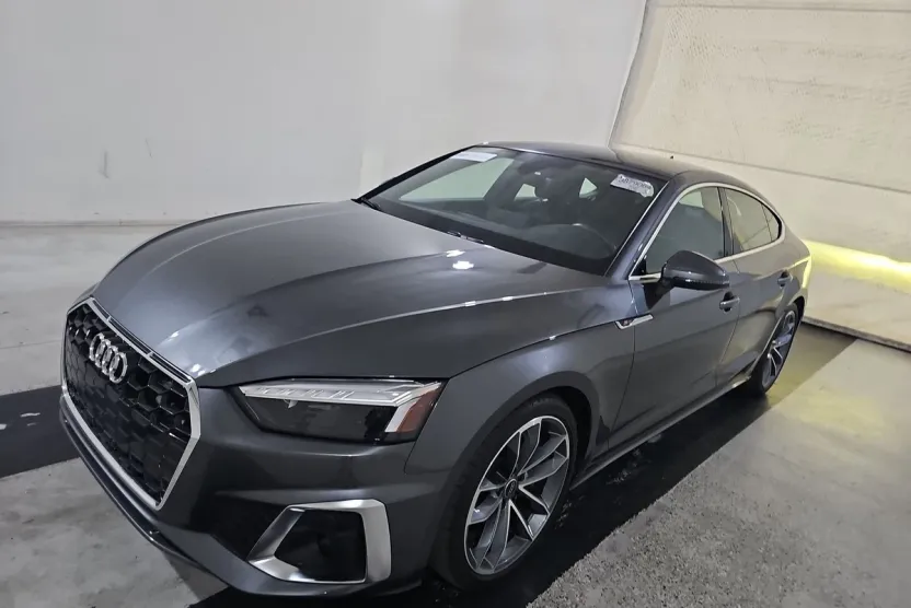 2023 Audi A5 45 S line Premium Plus photo 1
