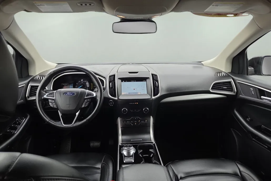 2019 Ford Edge SEL photo 1