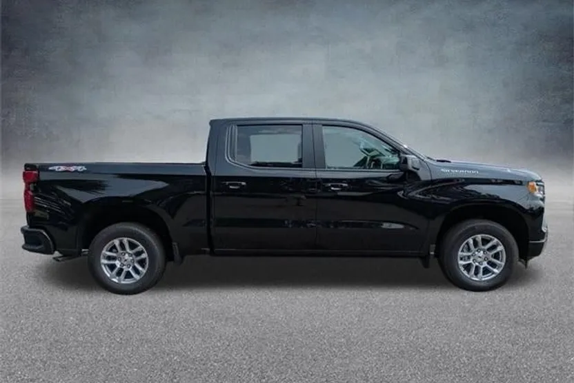 2026 Chevrolet Silverado 1500 RST photo 1
