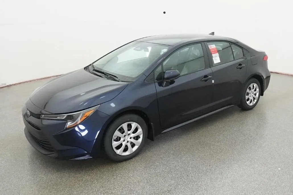 2026 Toyota Corolla LE photo 1