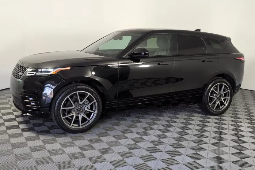 2023 Land Rover Range Rover Velar R-Dynamic S photo 1