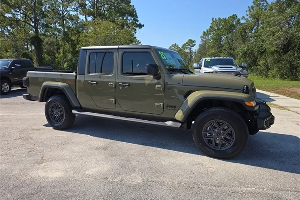 2025 Jeep Gladiator Sport S photo 1