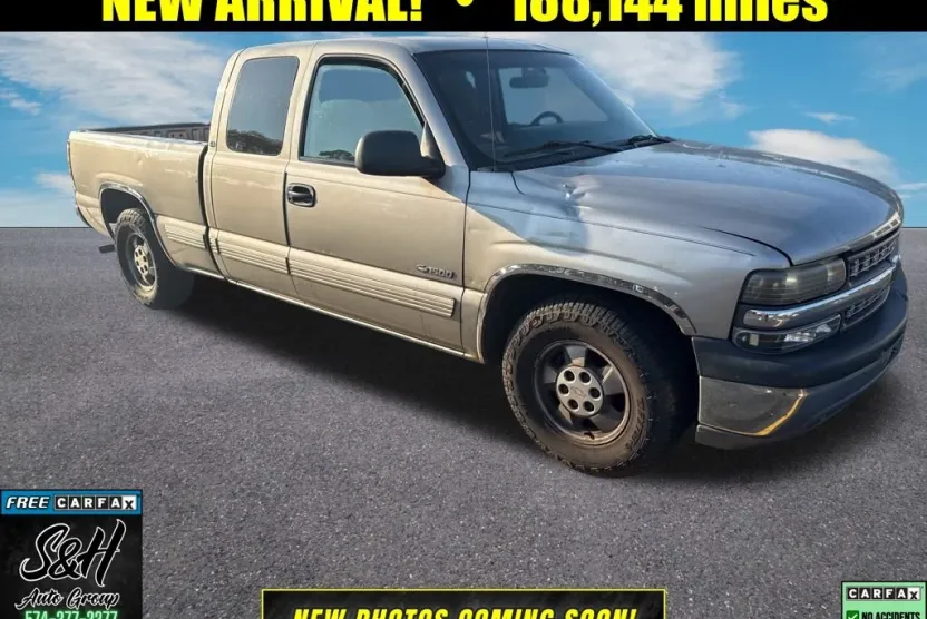 2000 Chevrolet Silverado 1500 LS photo 1