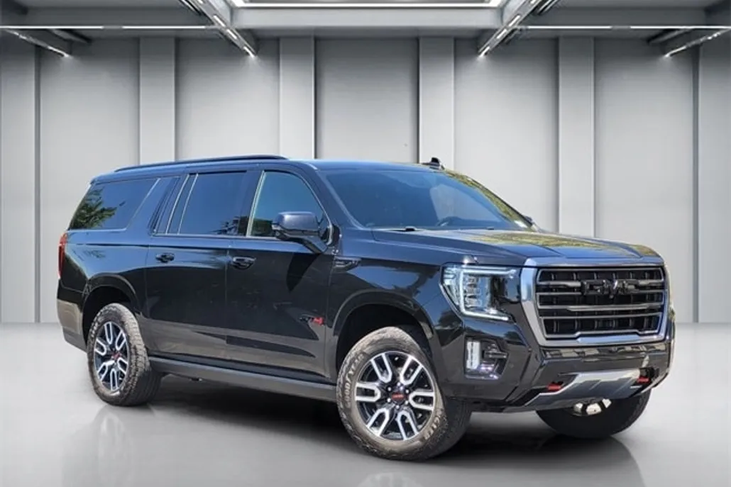 2024 Gmc Yukon XL AT4 photo 1
