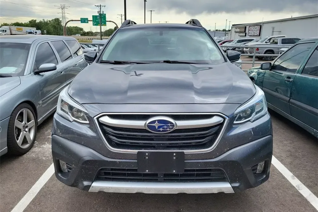 2021 Subaru Outback Limited XT photo 1