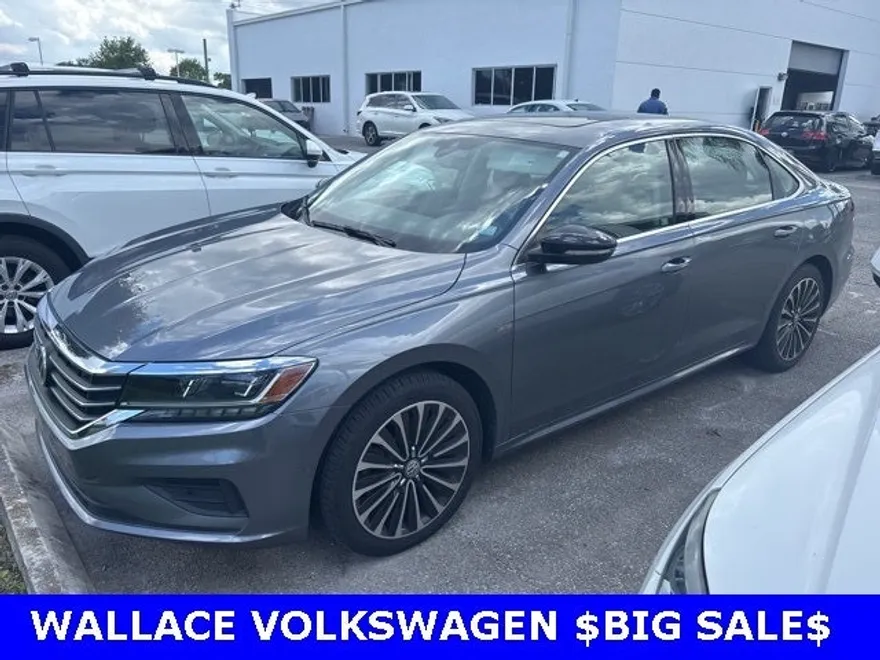 2022 Volkswagen Passat 2.0T Limited photo 1