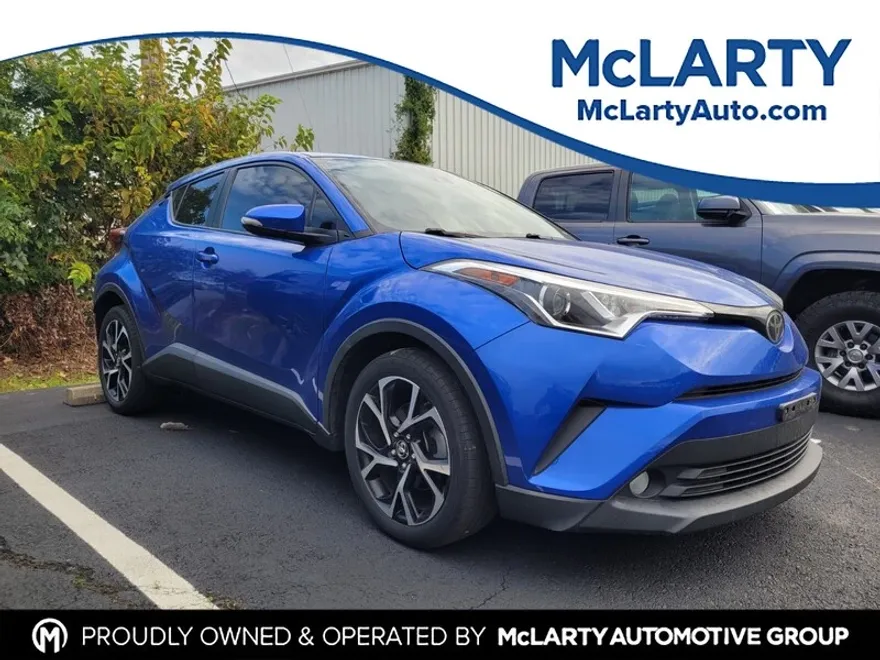 2018 Toyota C-HR XLE Premium photo 1