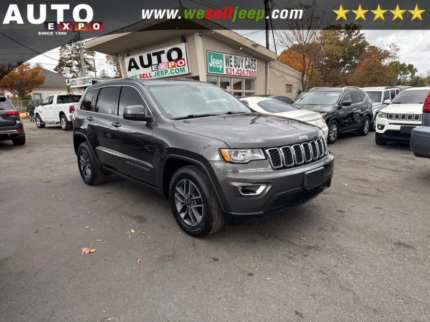 2019 Jeep Grand Cherokee Laredo E photo 1