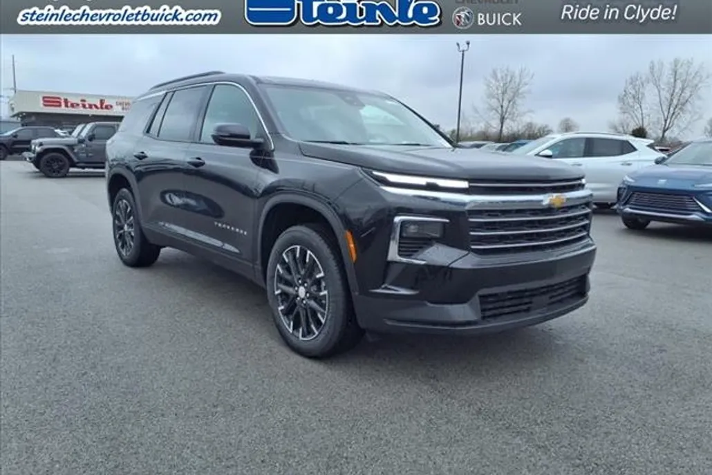 2025 Chevrolet Traverse photo 1